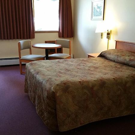 Yellowhead Motel Valemount Extérieur photo